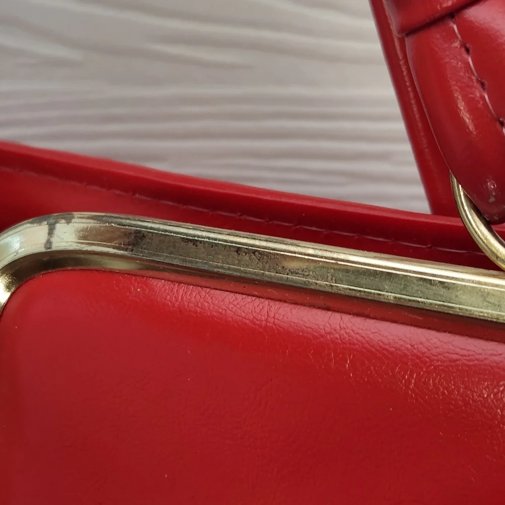VTG 1950’s Red Faux Leather Handbag w/ Double Top Handles & Gold Hardware Read